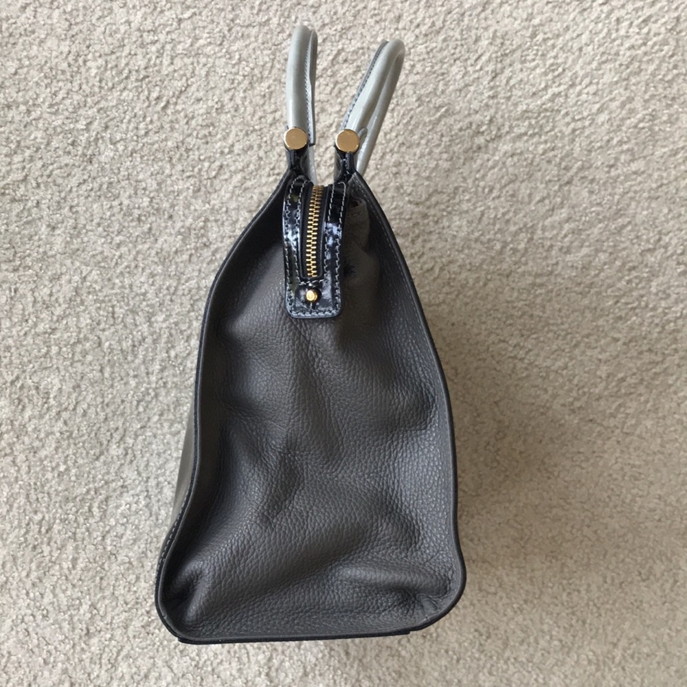 Gorgeous IACUCCI Italian Patent Leather Satchel - Picture 5 of 14